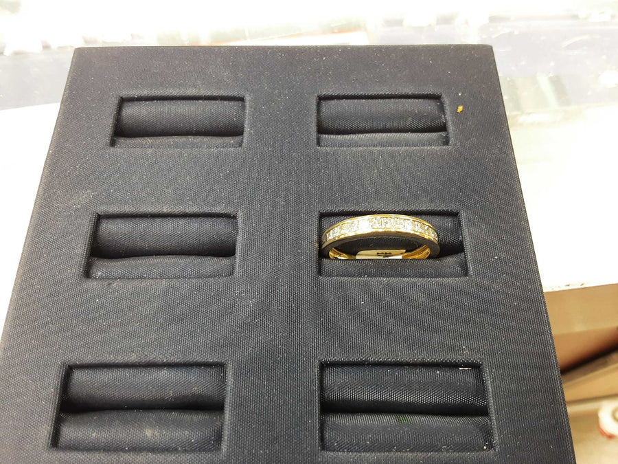 Ring - Wedding Band - Yellow Gold 14k (.585) 2.8 grams Size 20
