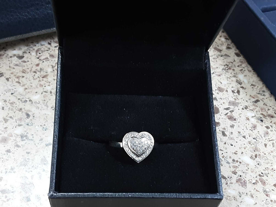 Women's Ring - White Gold 10k (.417) 2.4 grams Size 9.5