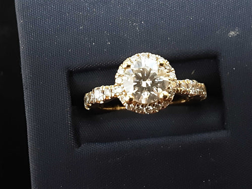 Women's Ring - Solitaire - Yellow Gold 14k (.585) 4.2 grams Size 6.5