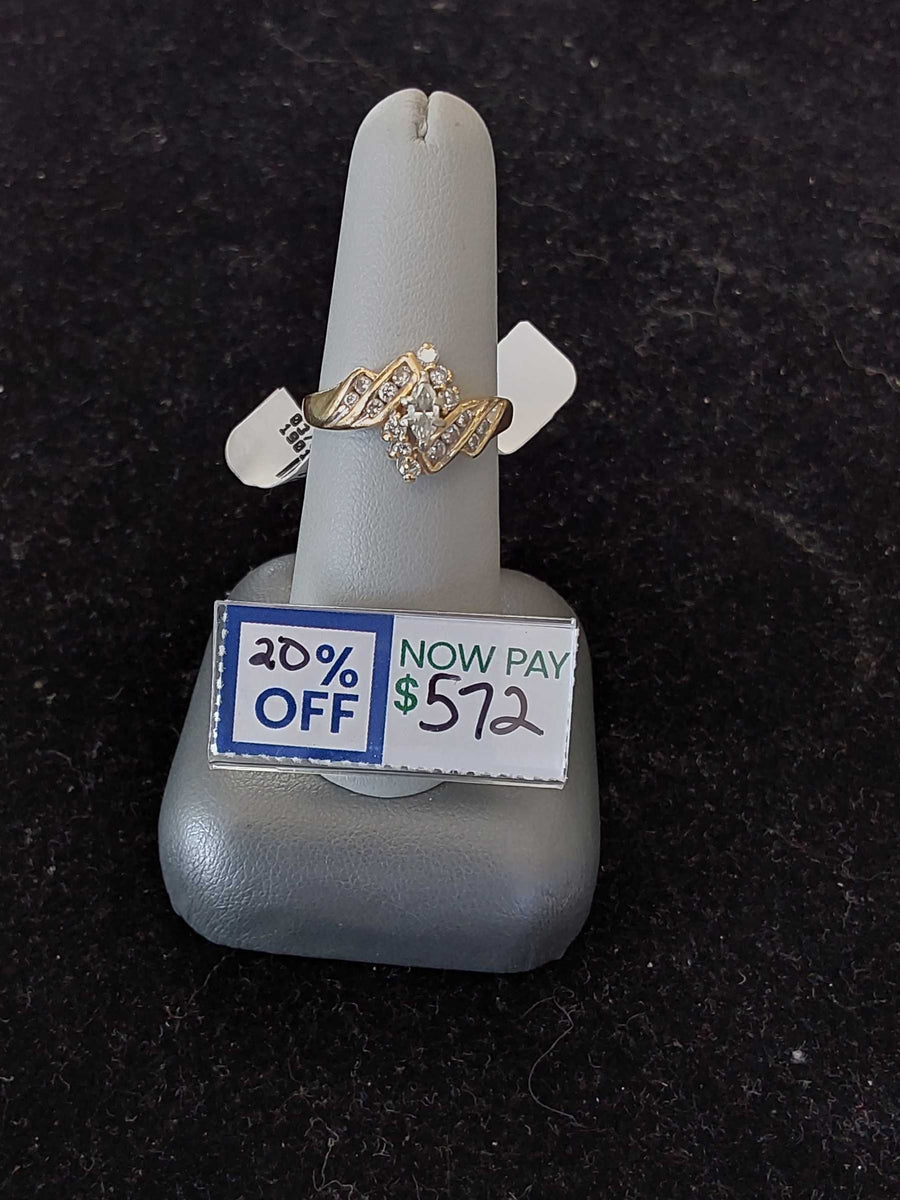Ring - Wedding Set - Yellow Gold 14k (.585) 4 grams Size 7