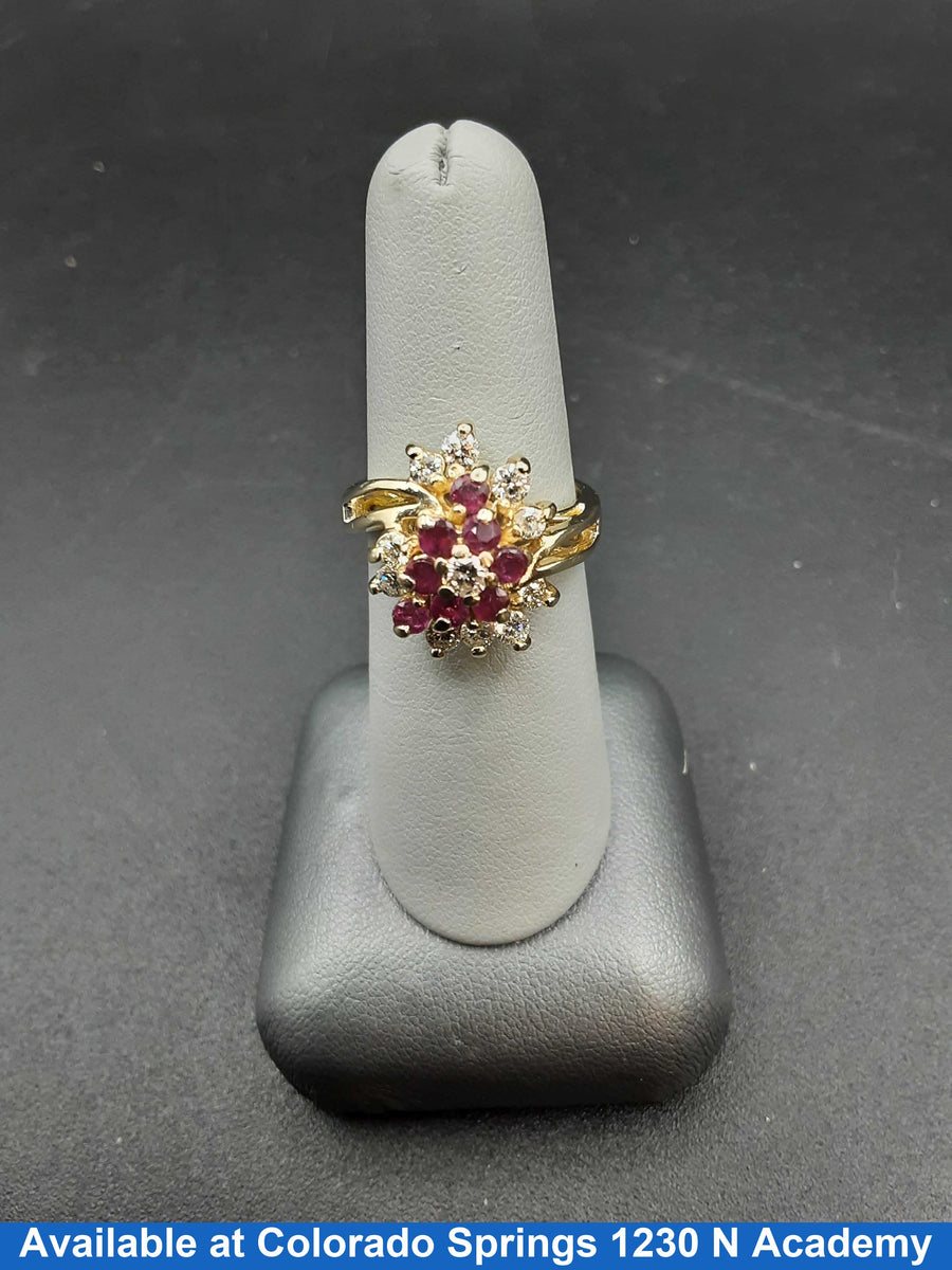 Women's Ring - Yellow Gold 14k (.585) 7.5 grams Size 6.5