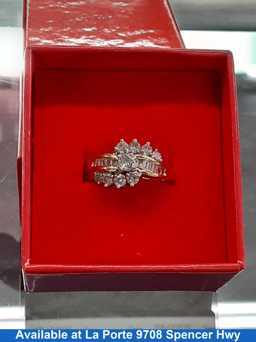 Women's Ring - Yellow Gold 14k (.585) 3.7 grams Size 7.5