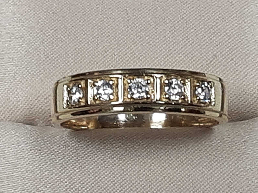 Men's Ring - Yellow Gold 10k (.417) 3.4 grams Size 12.5
