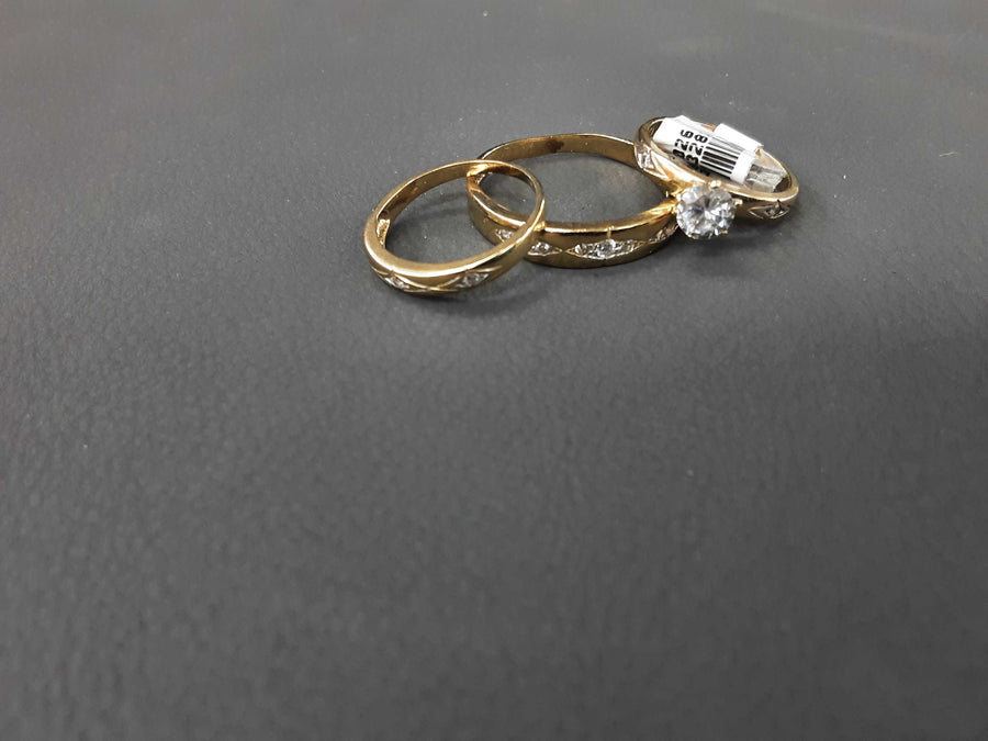 Ring - Wedding Set - Yellow Gold 10k (.417) 4.7 grams Size 6