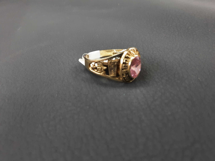 Women's Ring - High School Ring - Yellow Gold 10k (.417) 2.2 grams Size 6