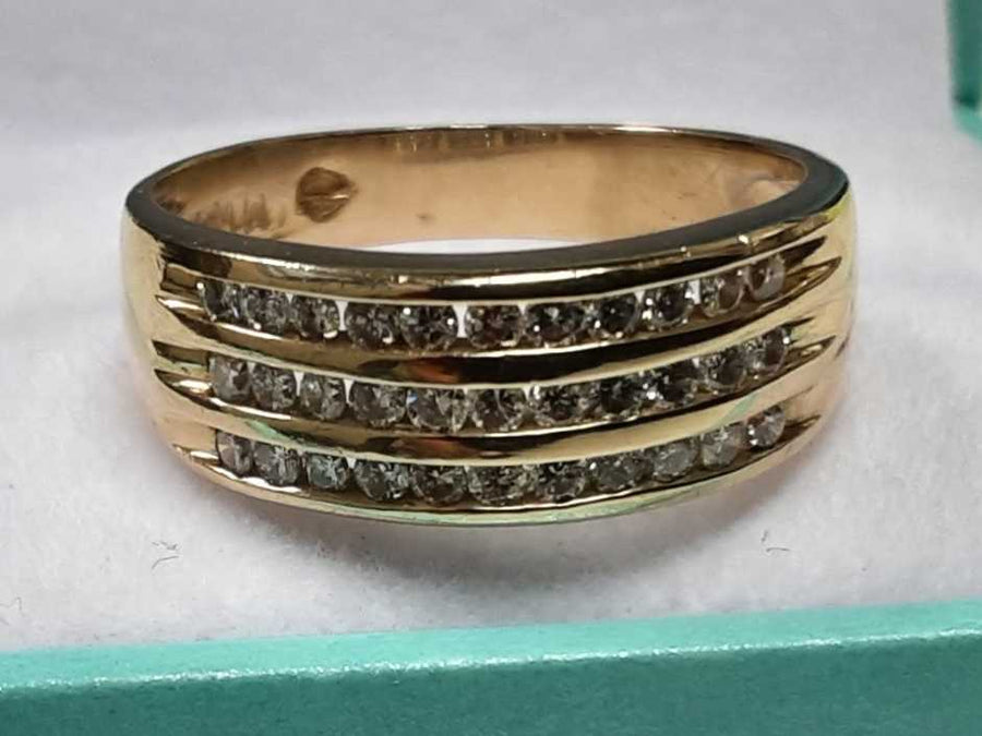 Ring - Wedding Band - Yellow Gold 14k (.585) 3.7 grams Size 7.5