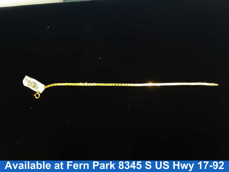 Herringbone Bracelet - Yellow Gold 18k (.750) 2.3 grams 7 inch