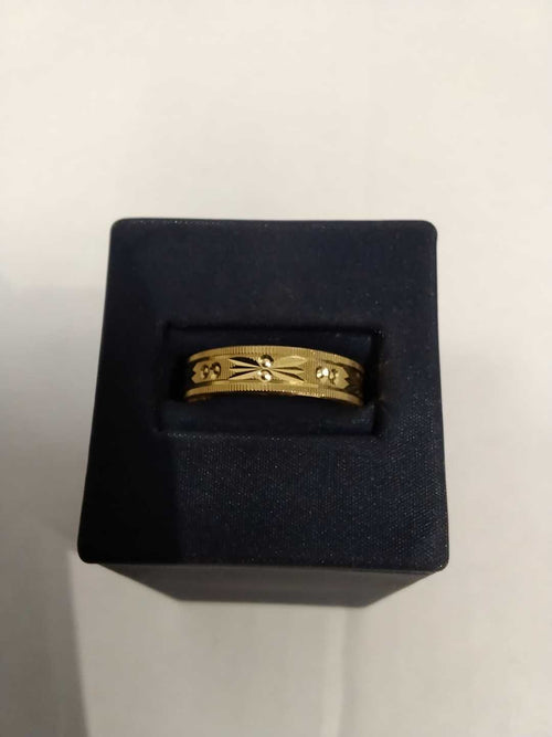 Men's Ring - Yellow Gold 18k (.750) 3.5 grams Size 20