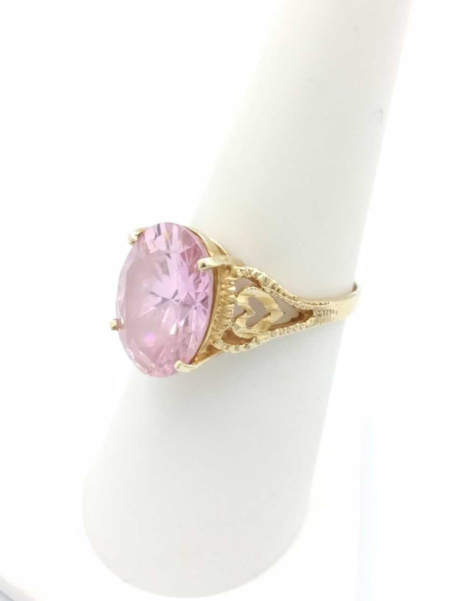 Women's Ring - Yellow Gold 10k (.417) 4.4 grams Size 8