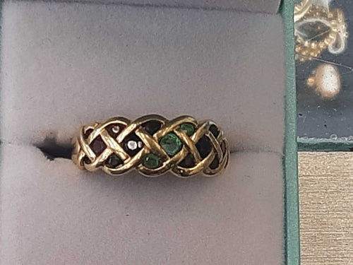 Women's Ring - Yellow Gold 10k (.417) 3.4 grams Size 8.5
