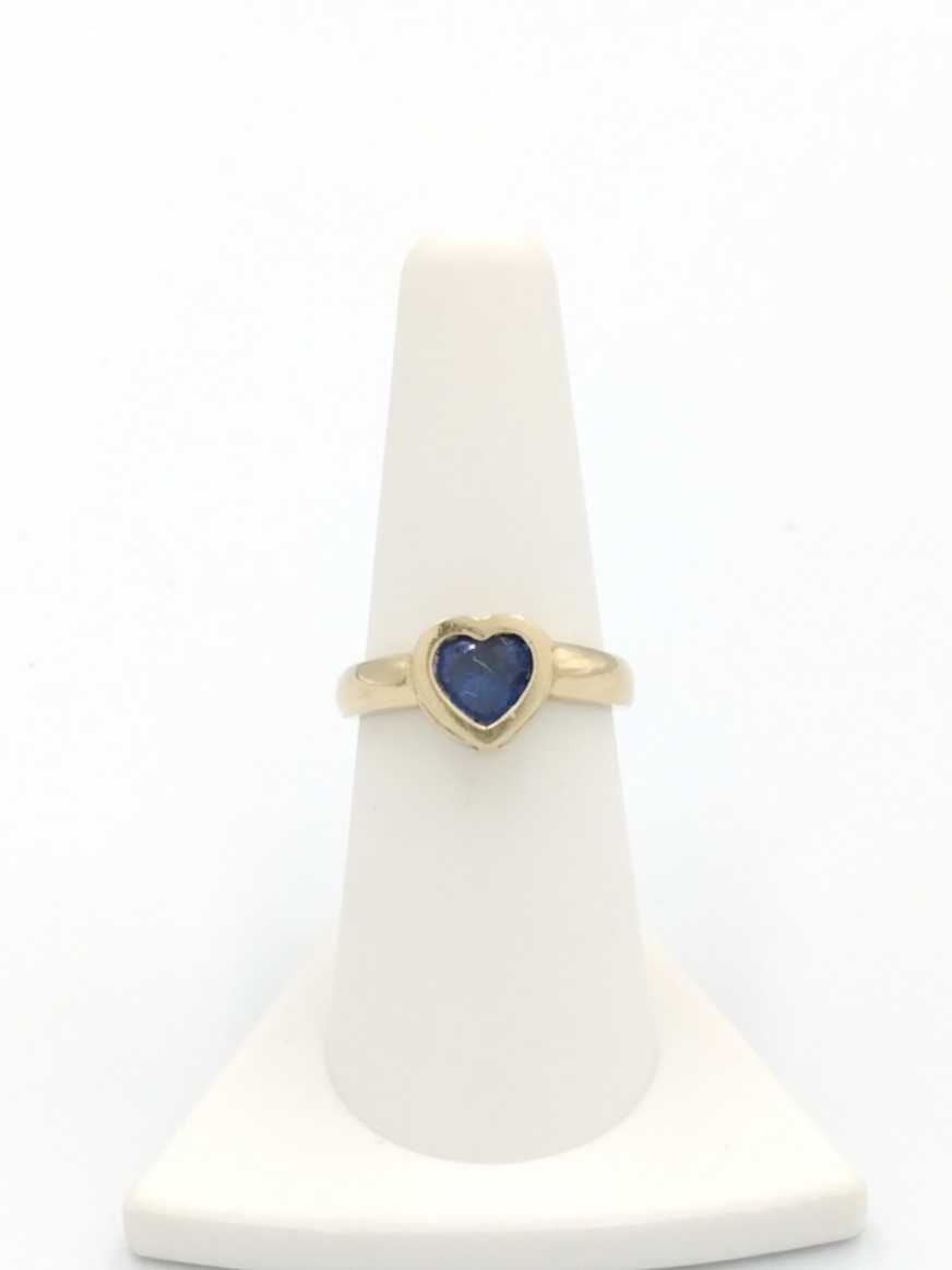 Women's Ring - Yellow Gold 14k (.585) 2.6 grams Size 7.5