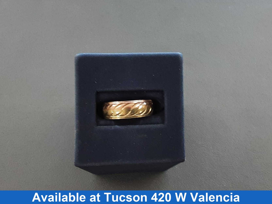 Women's Ring - Tricolor Gold 10k (.417) 1.8 grams Size 8