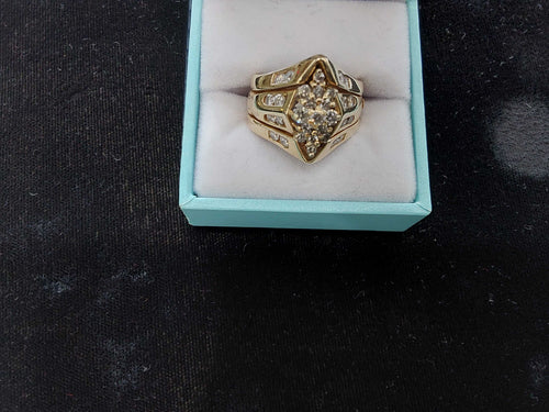 Women's Ring - Yellow Gold 14k (.585) 14.1 grams Size 6.5