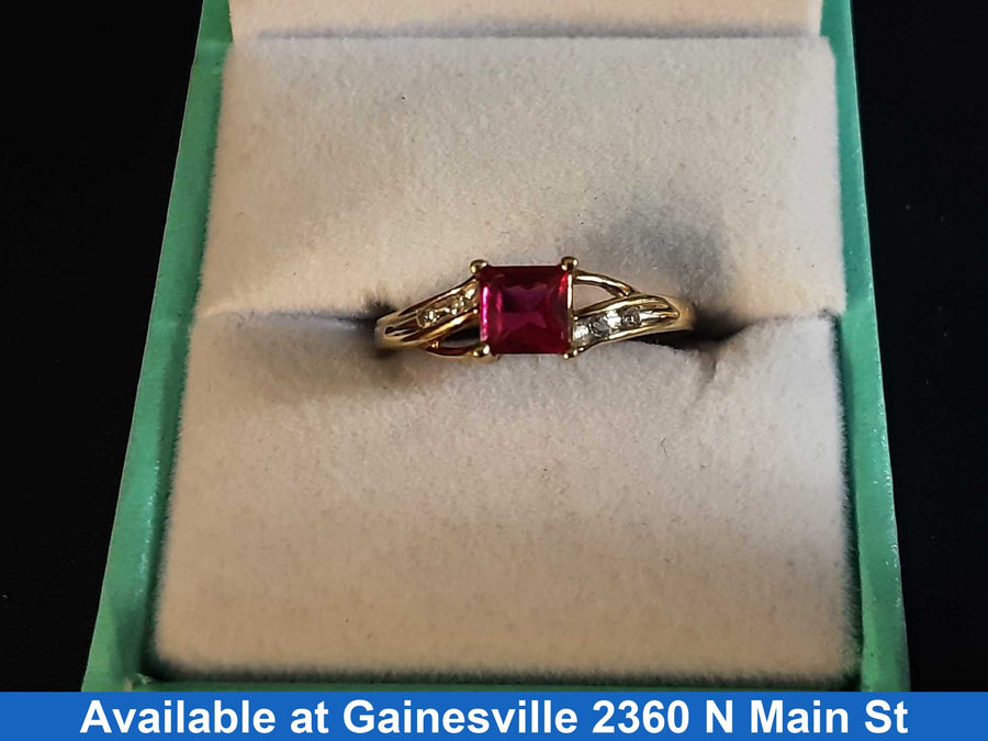 Women's Ring - Yellow Gold 10k (.417) 1.7 grams Size 7