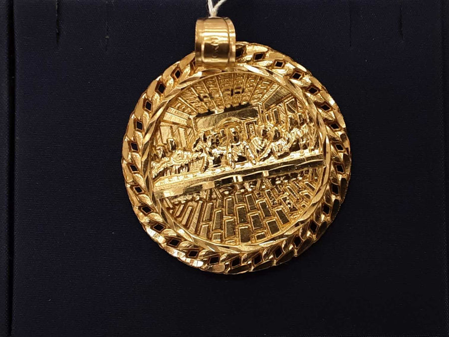 Religious Pendant - Yellow Gold 10k (.417) 10.3 grams