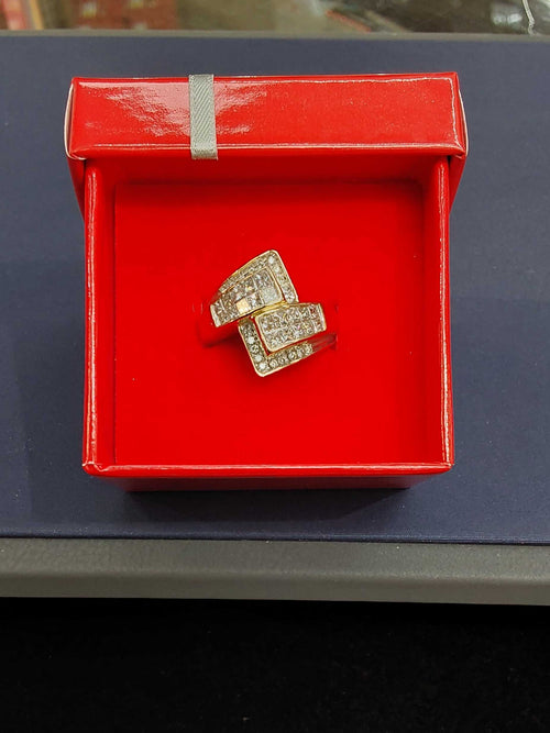 Women's Ring - Yellow Gold 14k (.585) 5.2 grams Size 9