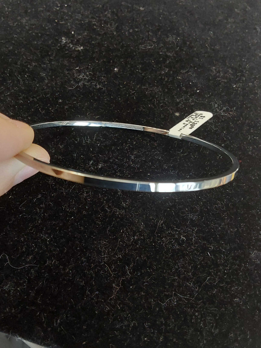Bangle Bracelet - White Gold 18k (.750) 6.3 grams 6 inch