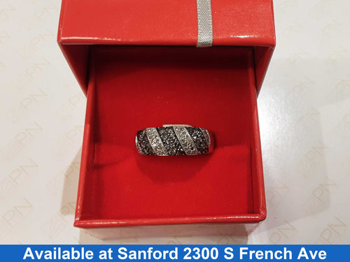 Women's Ring - White Gold 10k (.417) 6.1 grams Size 9