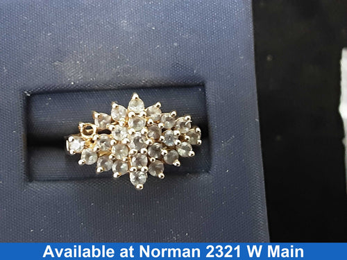 Women's Ring - Yellow Gold 10k (.417) 3.1 grams Size 7.5