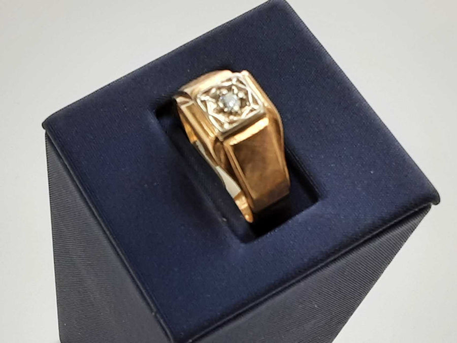 Men's Ring - Yellow Gold 10k (.417) 5.5 grams Size 10