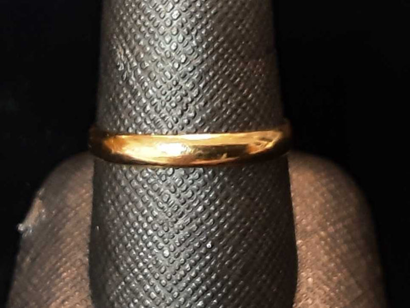 Yellow Gold 14k (.585) 1.6 grams Size 7.5