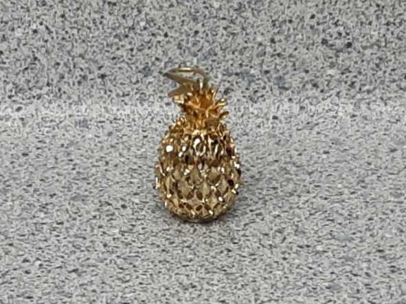Symbol Pendant - Yellow Gold 14k (.585) 4.6 grams