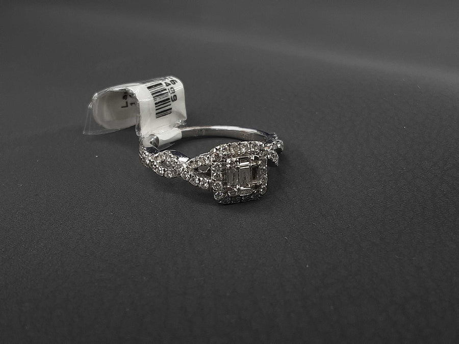 Women's Ring - White Gold 14k (.585) 3.5 grams Size 9