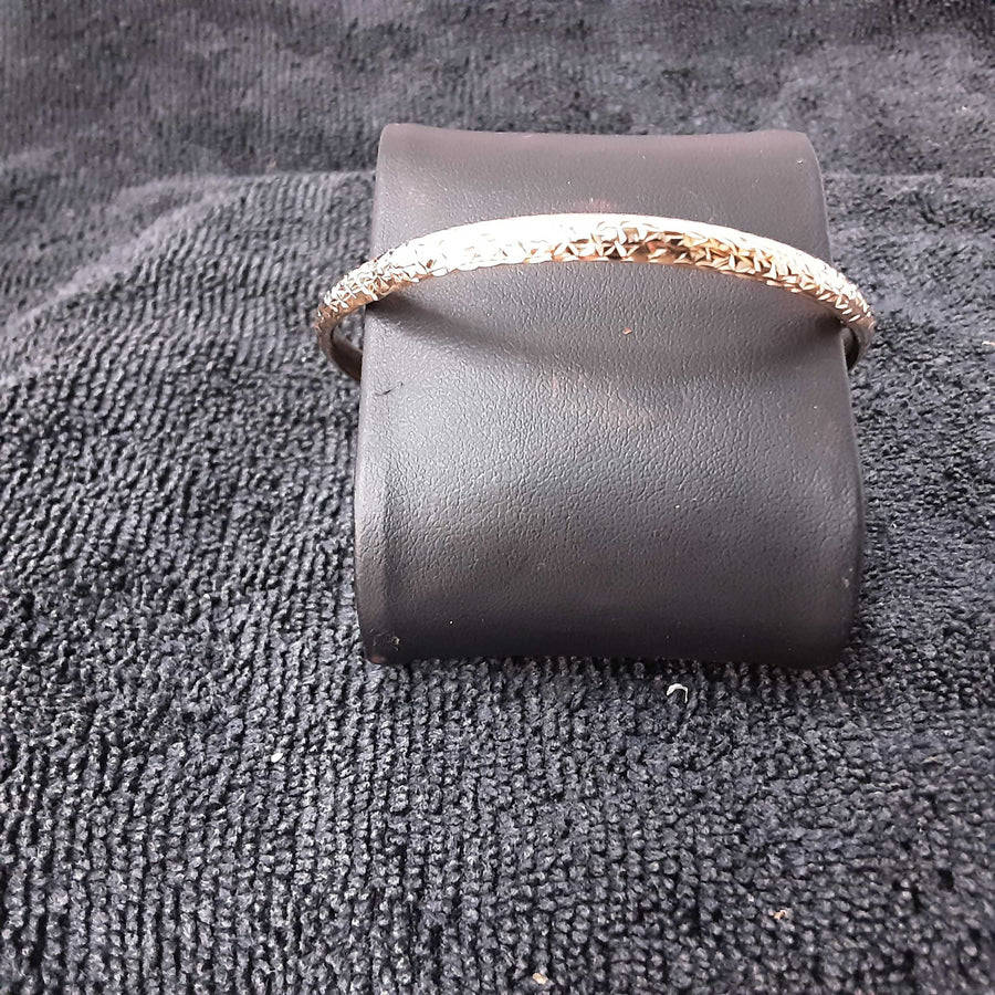 Bangle Bracelet - Yellow Gold 14k (.585) 4.4 grams 4 inch
