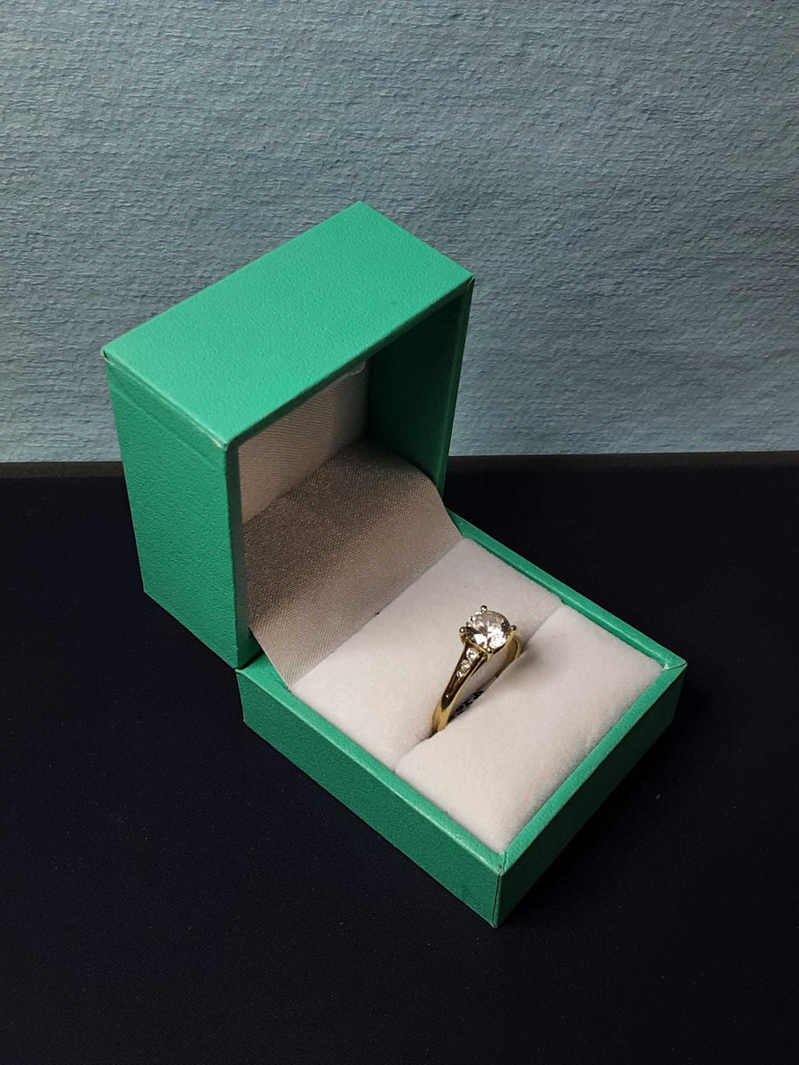 Ring - Wedding Set - Yellow Gold 14k (.585) 3 grams Size 7
