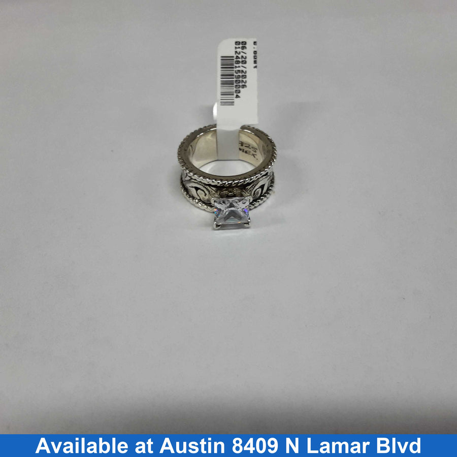 Women's Ring - Solitaire - Silver 11.5 grams Size 6