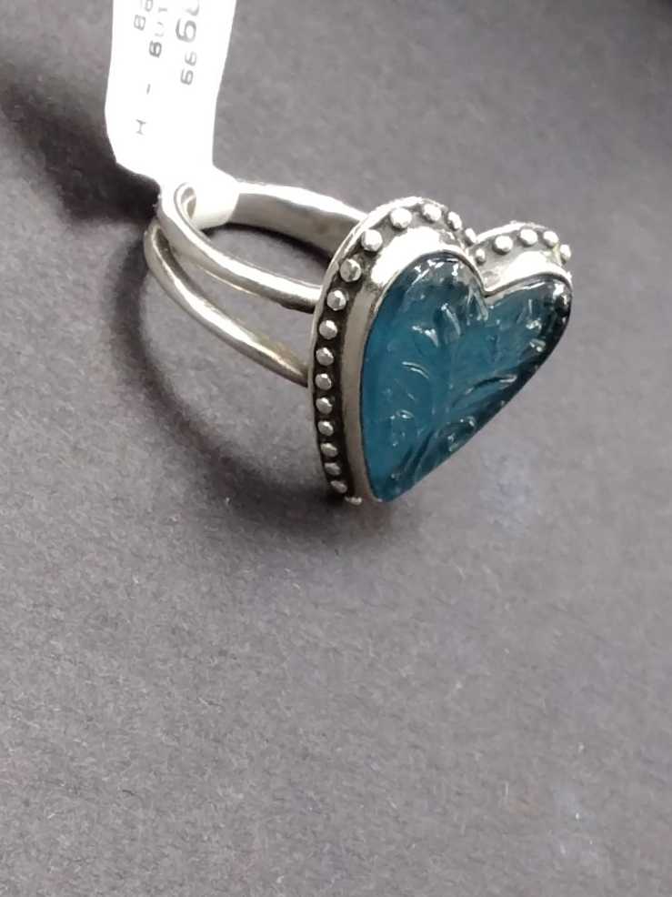 Women's Ring - Silver 9.9 grams Size 9