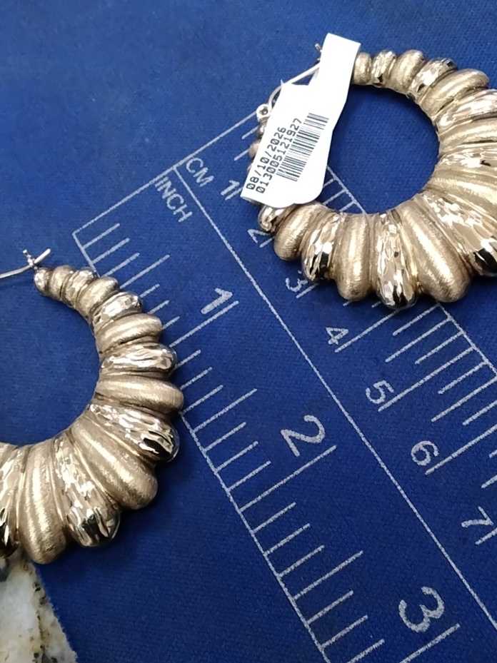 Shrimp Earrings - Yellow Gold 10k (.417) 6.3 grams