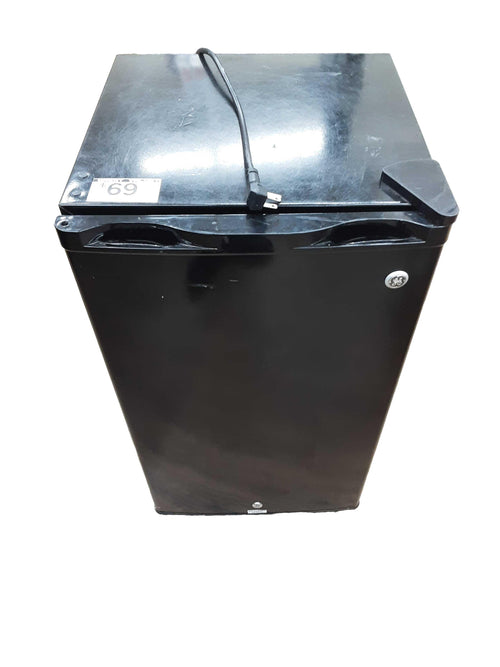 General Electric Black Compact Refrigerator
