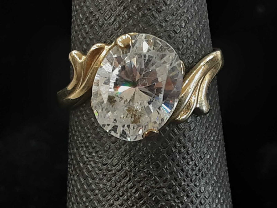 Women's Ring - Solitaire - Yellow Gold 14k (.585) 2.9 grams Size 6.5