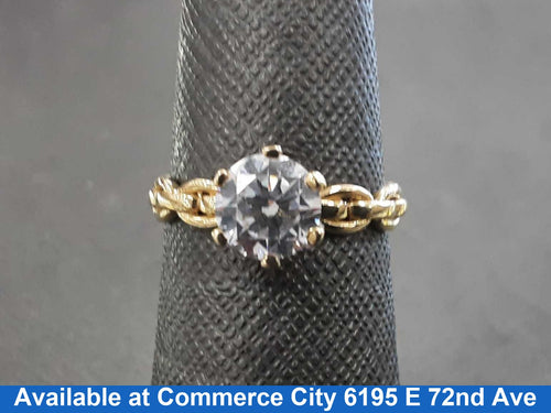 Women's Ring - Solitaire - Yellow Gold 14k (.585) 2.4 grams Size 7