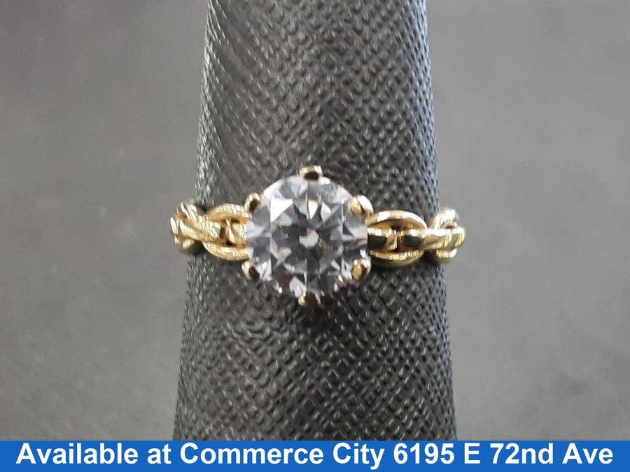 Women's Ring - Solitaire - Yellow Gold 14k (.585) 2.4 grams Size 7