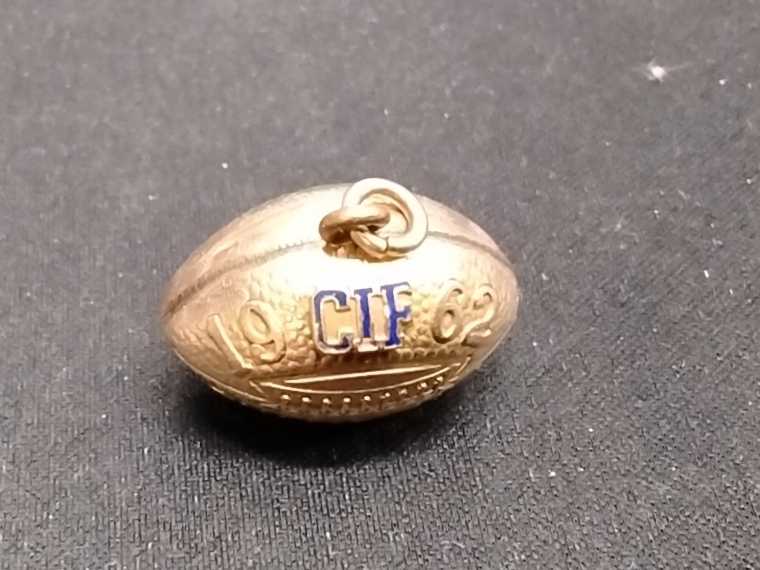 Sports Pendant - Yellow Gold 10k (.417) 7.3 grams