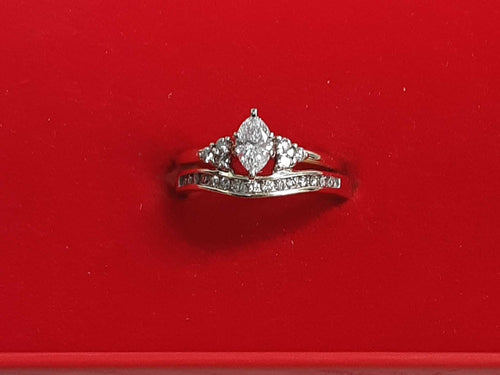 Ring - Wedding Set - Yellow Gold 14k (.585) 5.8 grams Size 7