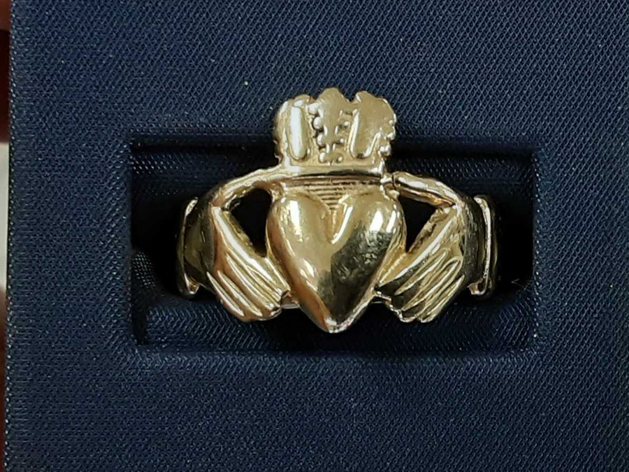 Men's Ring - Yellow Gold 14k (.585) 5.6 grams Size 10.5