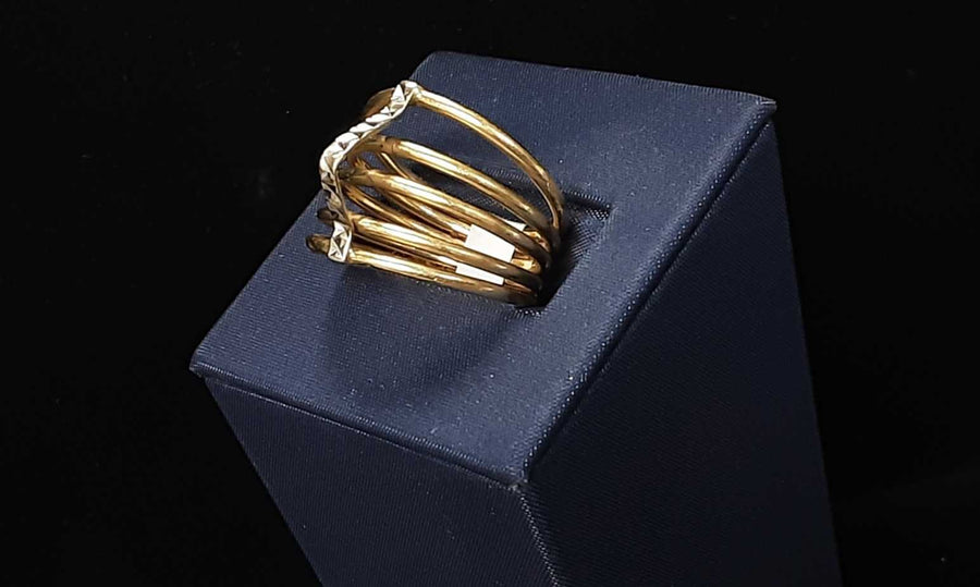 Women's Ring - Yellow Gold 14k (.585) 2 grams Size 5
