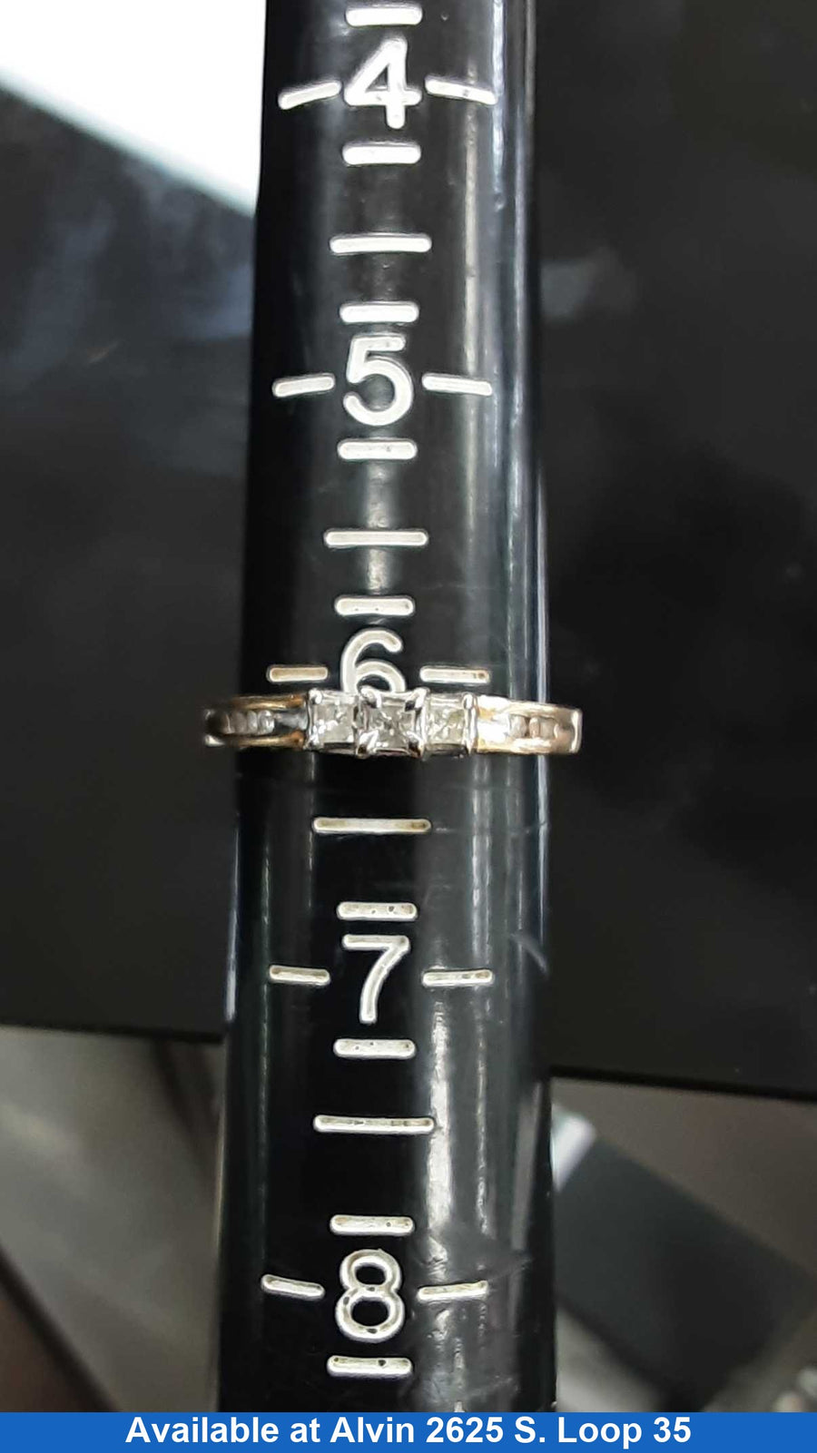 Women's Ring - Yellow Gold 10k (.417) 2.2 grams Size 6