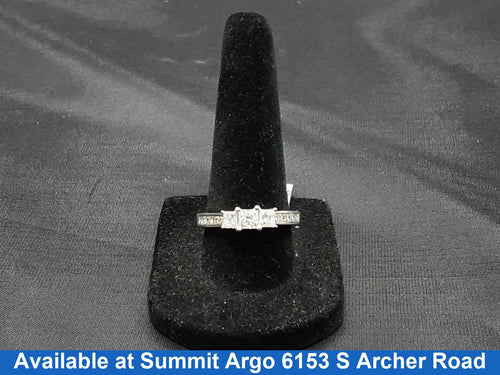 Women's Ring - Solitaire - White Gold 14k (.585) 4 grams Size 8
