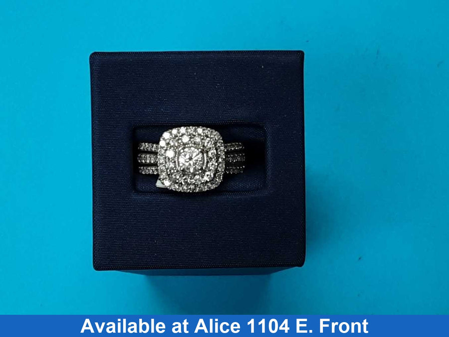 Women's Ring - White Gold 10k (.417) 4.7 grams Size 6.5