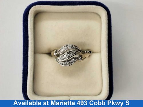 Women's Ring - White Gold 14k (.585) 4.2 grams Size 7.5