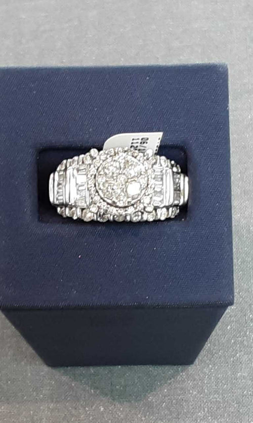 Women's Ring - White Gold 10k (.417) 12.1 grams Size 9