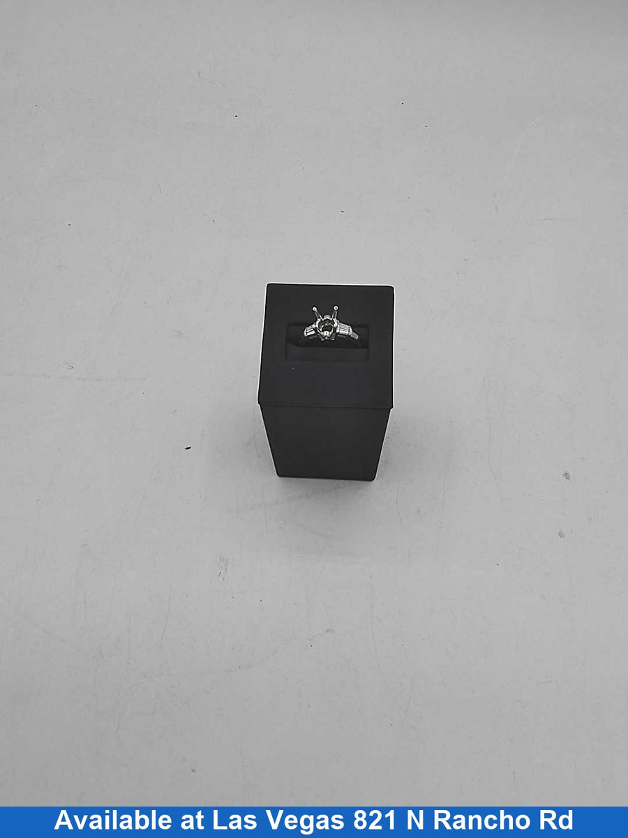 Women's Ring - Solitaire - White Gold 14k (.585) 4.2 grams Size 4