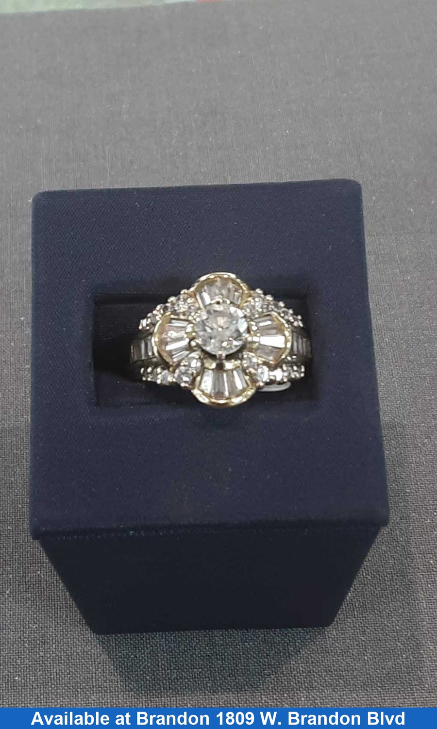 Women's Ring - Yellow Gold 14k (.585) 9.9 grams Size 9.5