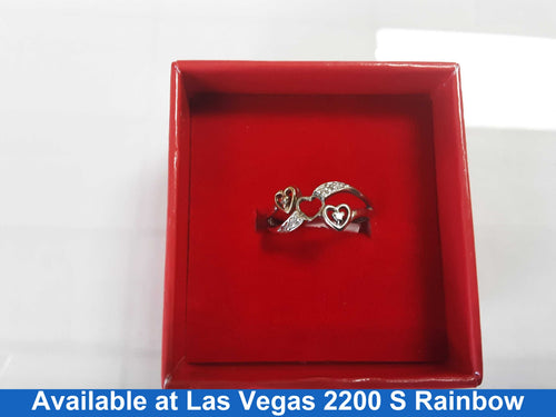 Women's Ring - White Gold 10k (.417) 1.6 grams Size 7.5