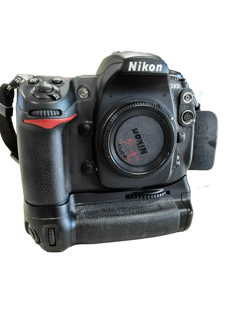 Nikon D300 Black Digital Camera