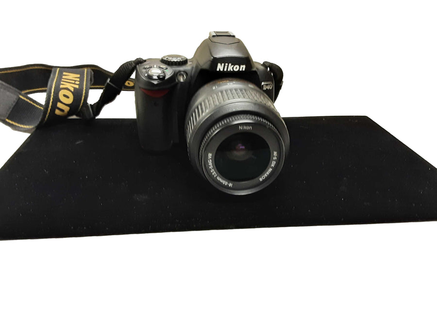 Nikon D40 Black Digital Camera